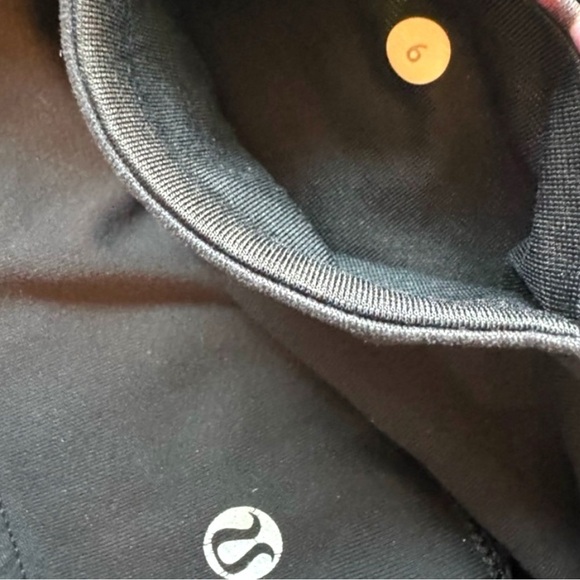 LULULEMON Wunder Under Secret Garden Reversible Leggings - Size 6 - Picture 11 of 16